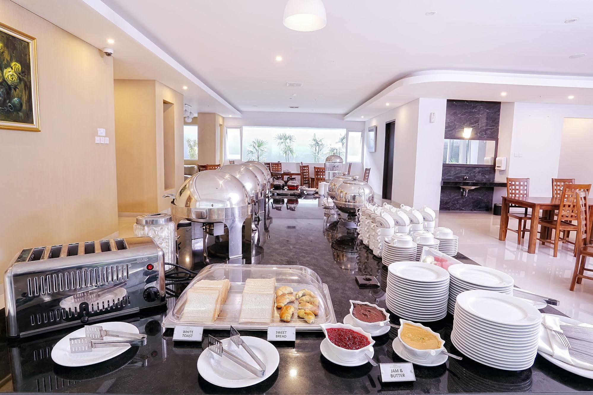 Kembang Hotel Cihampelas Bandung Dış mekan fotoğraf