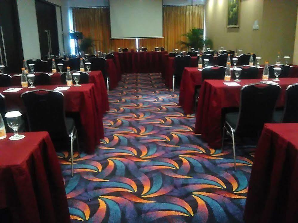 Kembang Hotel Cihampelas Bandung Dış mekan fotoğraf
